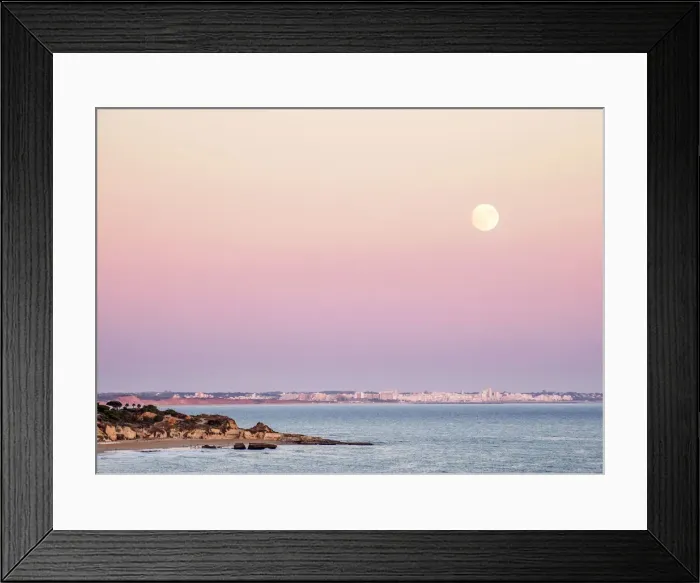 Framed Print : Alemaes Beach at dusk, Albufeira, Algarve, Portugal