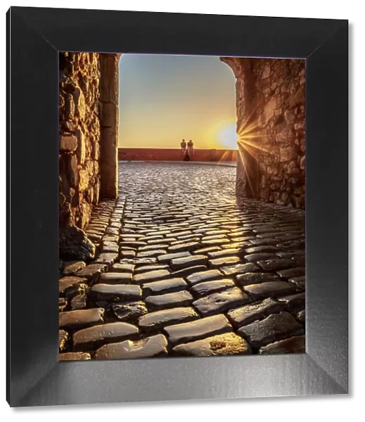 Arco da Porta Nova at sunset, Faro, Algarve, Portugal