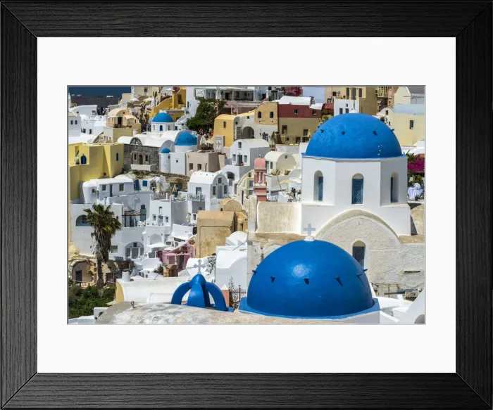 Framed Print : Picturesque view of Oia, Santorini, South Aegean, Greece Framed Print : Picturesque view of Oia, Santorini, South Aegean, Greece