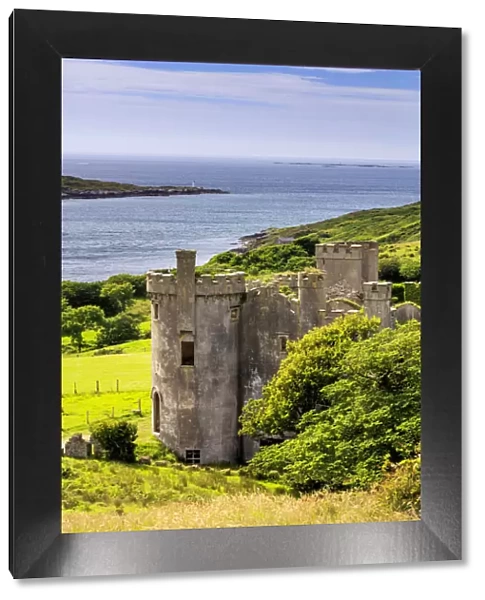 Europe, Dublin, Ireland, Clifden castle along the scenic Sky road in Connemara