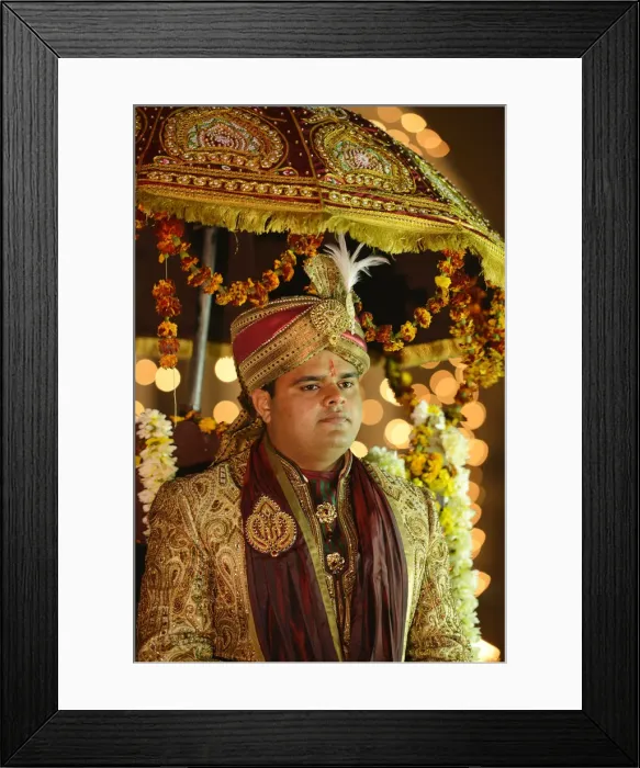 Framed Print : Groom at an Indian Wedding in Bharatpur, Rajasthan, India Framed Print : Groom at an Indian Wedding in Bharatpur, Rajasthan, India