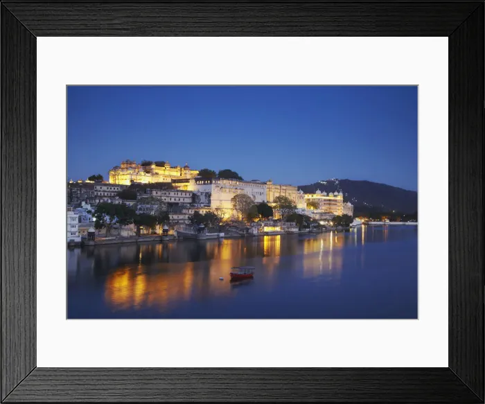 Framed Print : City Palace at dusk, Udaipur, Rajasthan, India Framed Print : City Palace at dusk, Udaipur, Rajasthan, India