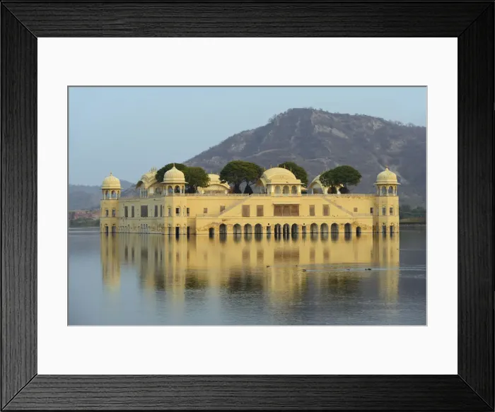 Framed Print : The Lake Palace, city of Jaipur, Rajasthan, India Framed Print : The Lake Palace, city of Jaipur, Rajasthan, India
