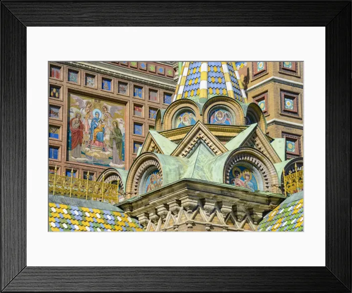 Framed Print : Church of our Saviour on the spilled blood, Saint Petersburg, Russia Framed Print : Church of our Saviour on the spilled blood, Saint Petersburg, Russia