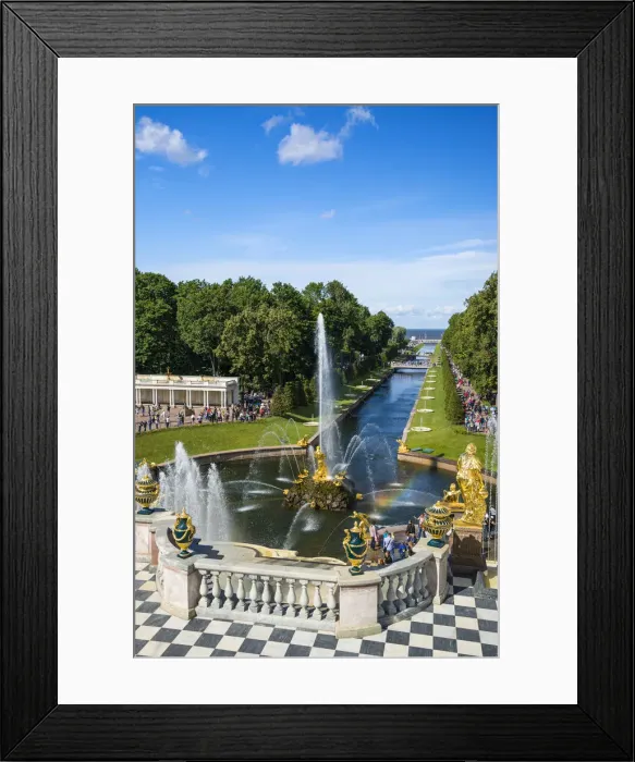 Framed Print : The Grand Cascade of the Peterhof Palace, Petergof, Saint Petersburg, Russia Framed Print : The Grand Cascade of the Peterhof Palace, Petergof, Saint Petersburg, Russia