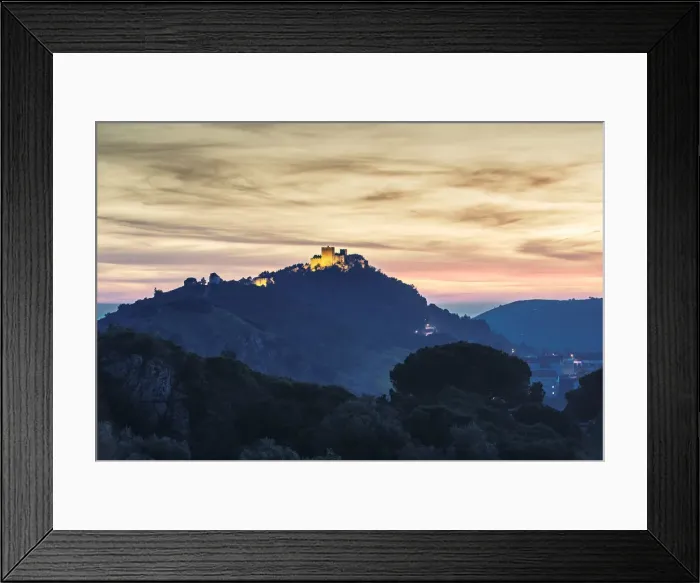 Framed Print : The 12th century medieval castle of Sesimbra at dusk. Portugal Framed Print : The 12th century medieval castle of Sesimbra at dusk. Portugal
