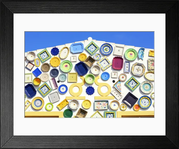 Framed Print : Traditional Portuguese pottery, Sagres, Algarve, Portugal Framed Print : Traditional Portuguese pottery, Sagres, Algarve, Portugal