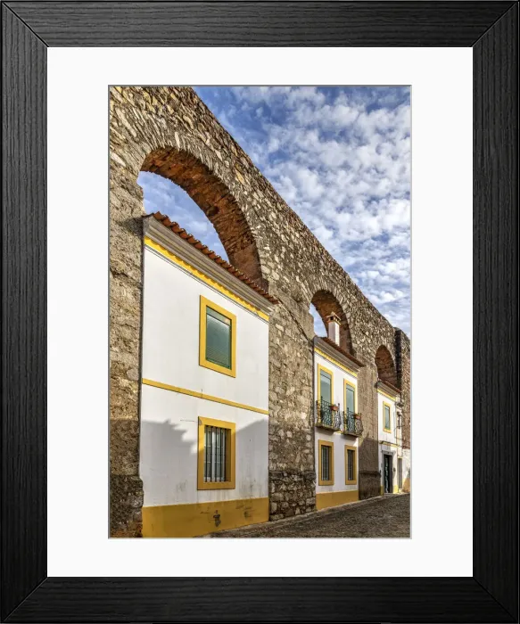 Framed Print : Houses built between the arches of the medieval Prata Aqueduct, Evora, Alentejo, Portugal
