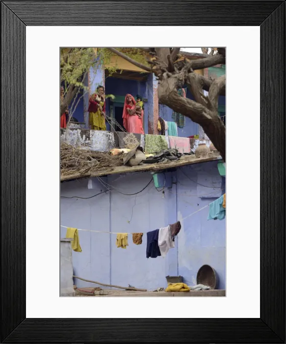 Framed Print : A Family at their home in the City of Karauli, Rajasthan, India Framed Print : A Family at their home in the City of Karauli, Rajasthan, India
