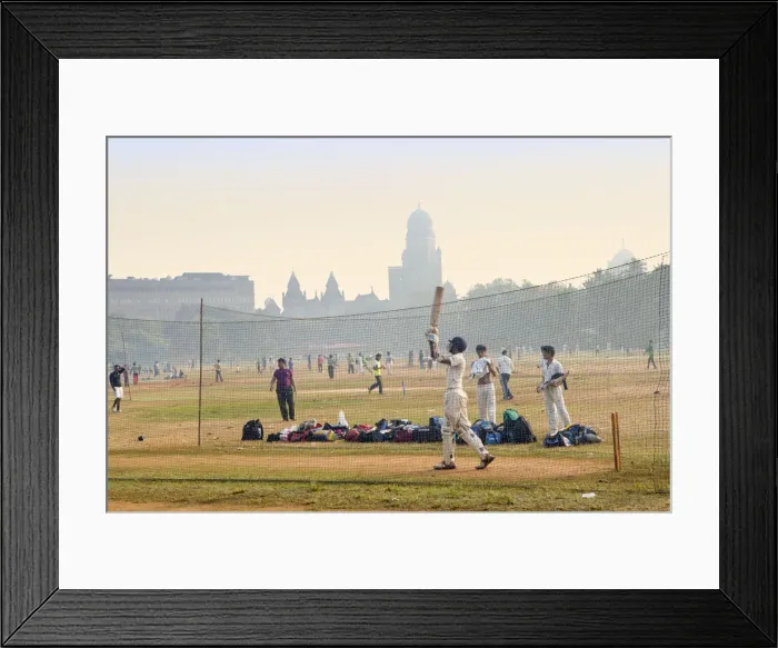 Framed Print : India, Maharashtra, Mumbai, cricket practice at the Azad Maidan park in Churchgate Framed Print : India, Maharashtra, Mumbai, cricket practice at the Azad Maidan park in Churchgate