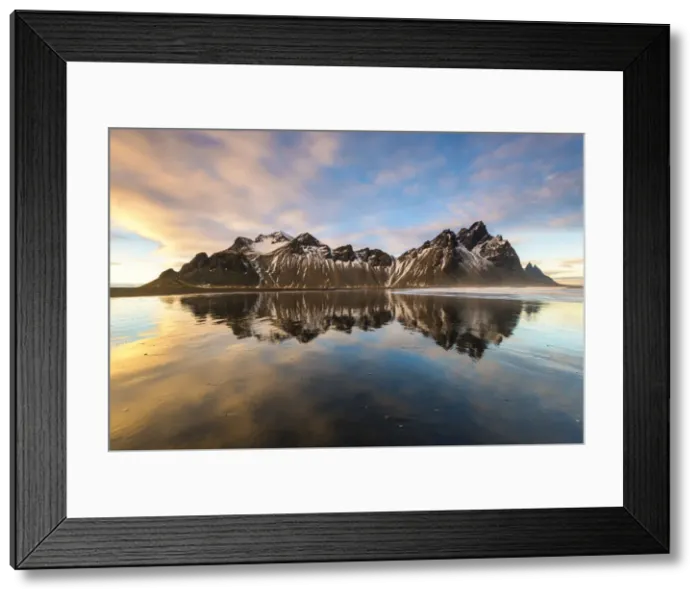 Framed Print : Stokksnes, Hofn, East Iceland, Iceland. Vestrahorn mountain reflected on the shore