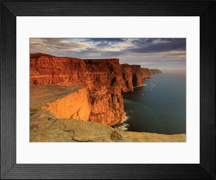 Framed Print : Ireland, Clare county, Cliffs of Moher at sunset Framed Print : Ireland, Clare county, Cliffs of Moher at sunset