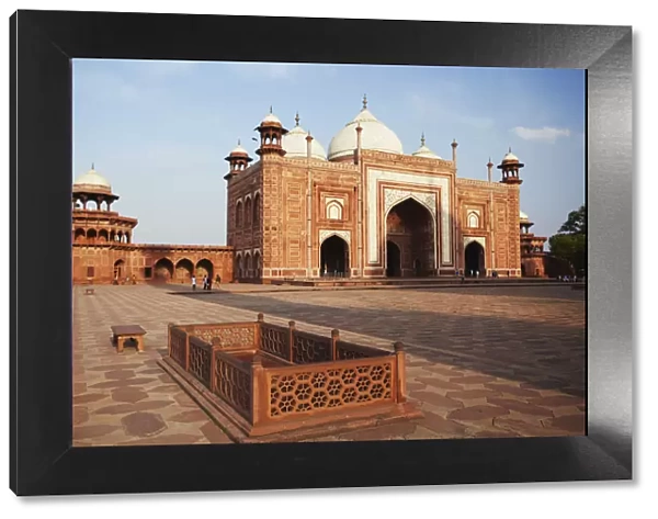 Jawab in grounds of Taj Mahal, Agra, Uttar Pradesh, India