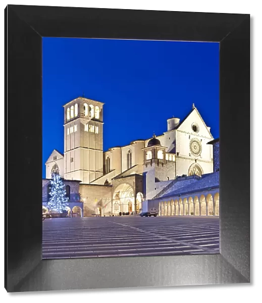Italy, Umbria, Perugia district, Assisi, Basilica of San Francesco. Christmas