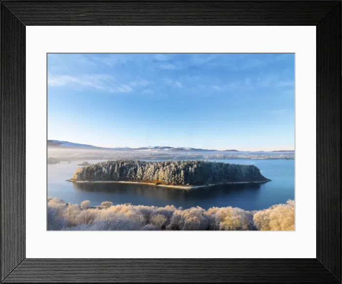 Framed Print : Ireland, Co. Donegal, Mulroy bay, snowy landscape ovrview Framed Print : Ireland, Co. Donegal, Mulroy bay, snowy landscape ovrview