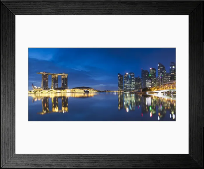 Framed Print : Marina Bay Sands Hotel and skyline, Marina Bay, Singapore Framed Print : Marina Bay Sands Hotel and skyline, Marina Bay, Singapore