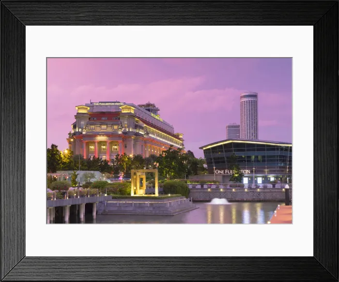 Framed Print : Fullerton Hotel at sunset, Marina Bay, Singapore Framed Print : Fullerton Hotel at sunset, Marina Bay, Singapore