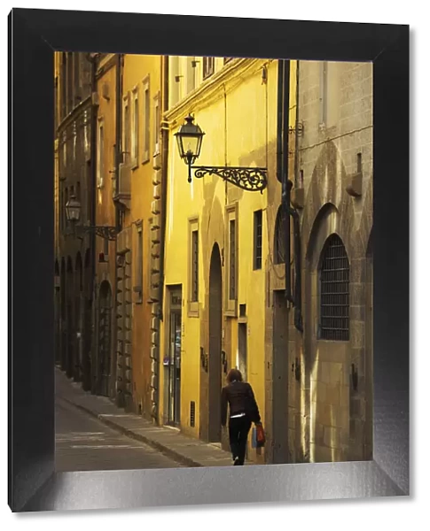 Europe, Italy, Tuscany, Toscana, Firence, Florence, narrow street in city center