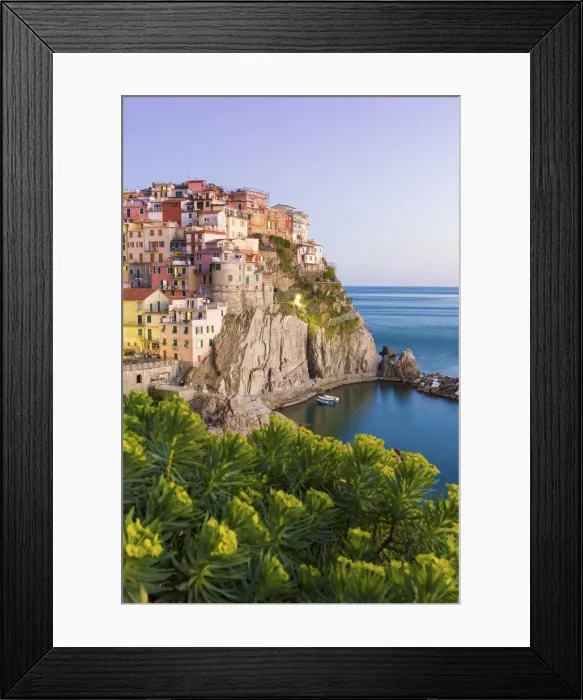 Framed Print : Manarola, Cinque Terre, Liguria, Italy. Sunset over the town, view from a vantage point Framed Print : Manarola, Cinque Terre, Liguria, Italy. Sunset over the town, view from a vantage point