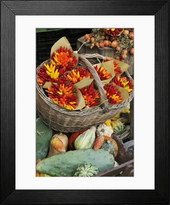 Framed Print : Chillies. Campo de Fiori food market. Rome, Italy