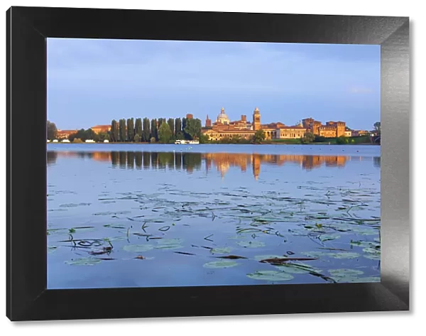 Italy, Lombardy, Mantova district, Mantua, View towards the town and Lago Inferiore