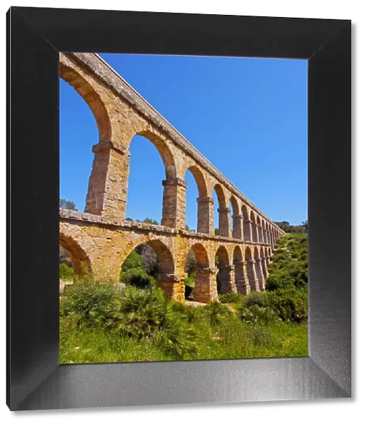 Spain, Catalonia, Tarragona, Les Ferreres Aqueduct