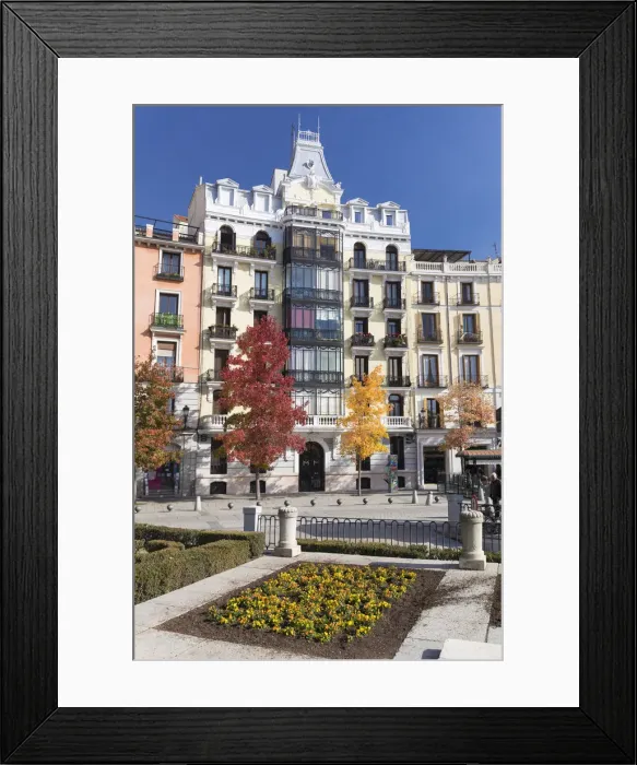 Framed Print : The facade of a typical apartment block in the autumn, Madrid, Comunidad de Madrid, Spain Framed Print : The facade of a typical apartment block in the autumn, Madrid, Comunidad de Madrid, Spain