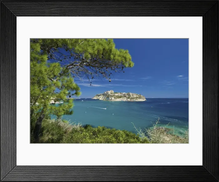 Framed Print : Isola San Domino with a view to Isola San Nicola, Tremiti Islands, Apulia, Italy Framed Print : Isola San Domino with a view to Isola San Nicola, Tremiti Islands, Apulia, Italy