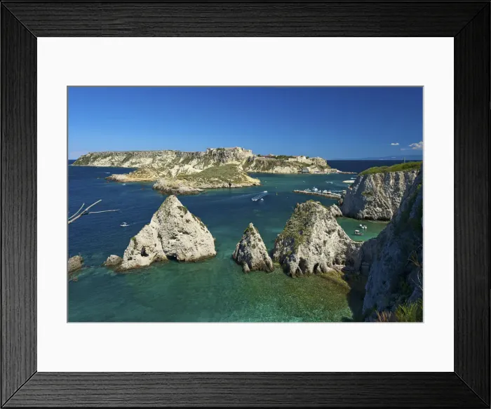 Framed Print : I Pagliai, Isola San Domino, Tremiti Islands, Apulia, Italy Framed Print : I Pagliai, Isola San Domino, Tremiti Islands, Apulia, Italy