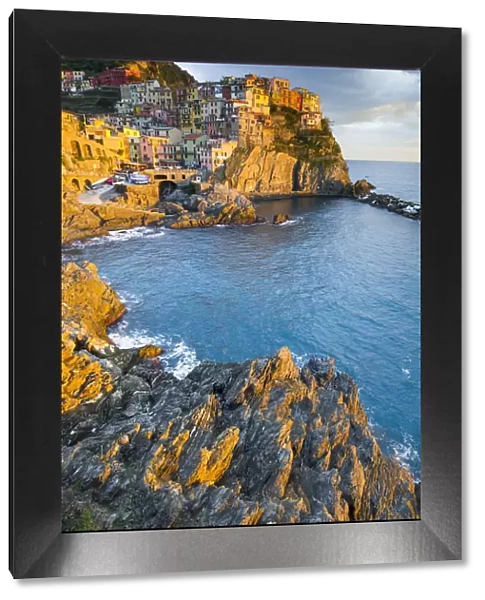 The coastal village of Manarola, Cinque Terre, Liguria, Italy