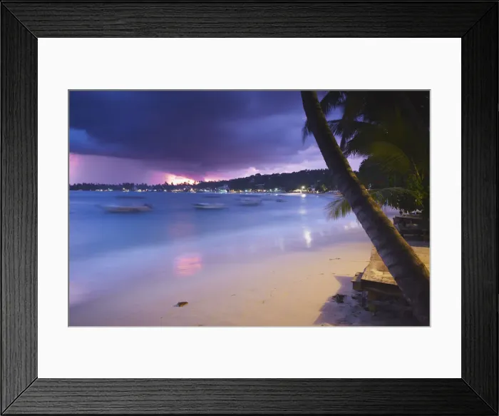 Framed Print : Unawatuna beach at sunset, Southern Province, Sri Lanka Framed Print : Unawatuna beach at sunset, Southern Province, Sri Lanka