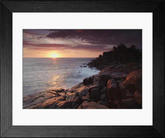 Framed Print : Sunset at Unawatuna, Southern Province, Sri Lanka Framed Print : Sunset at Unawatuna, Southern Province, Sri Lanka