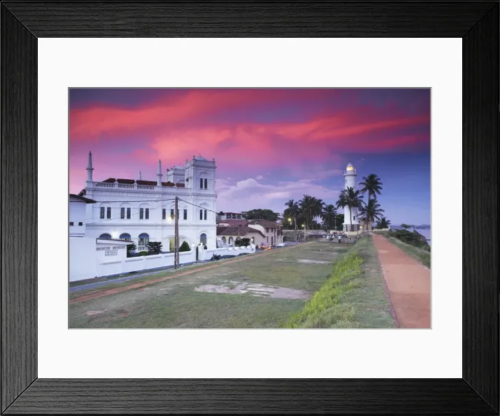 Framed Print : Meeran Jumma Mosque and lighthouse at sunset, Galle, Southern Province, Sri Lanka Framed Print : Meeran Jumma Mosque and lighthouse at sunset, Galle, Southern Province, Sri Lanka
