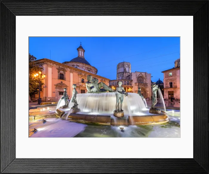 Framed Print : Plaza de la Virgen, Valencia, Comunidad Valenciana, Spain Framed Print : Plaza de la Virgen, Valencia, Comunidad Valenciana, Spain