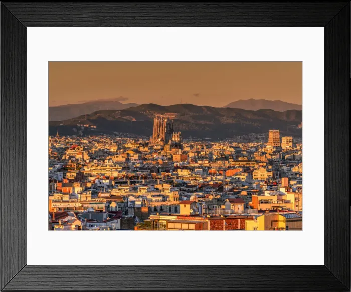 Framed Print : City skyline with Sagrada Familia basilica church at sunset, Barcelona, Catalonia, Spain Framed Print : City skyline with Sagrada Familia basilica church at sunset, Barcelona, Catalonia, Spain