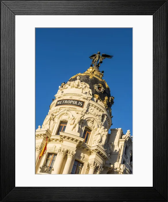 Framed Print : Metropolis Building or Edificio Metropolis, Madrid, Community of Madrid, Spain Framed Print : Metropolis Building or Edificio Metropolis, Madrid, Community of Madrid, Spain