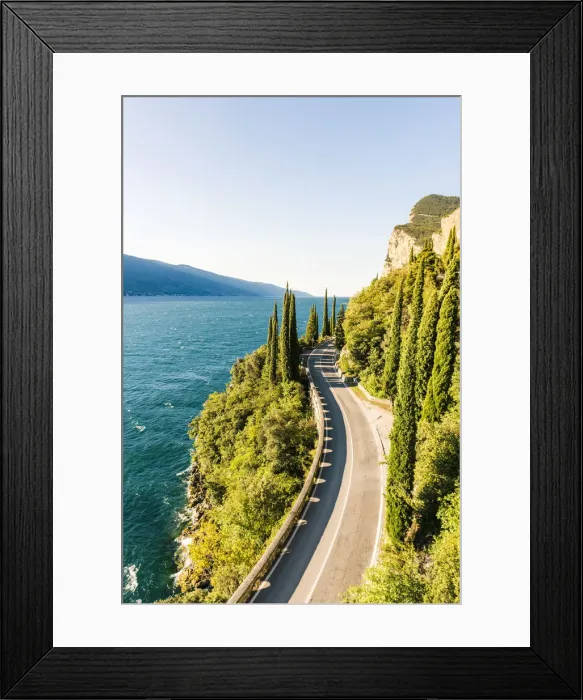 Framed Print : The scenic Gardesana road, lake Garda, Lombardy, Italy Framed Print : The scenic Gardesana road, lake Garda, Lombardy, Italy