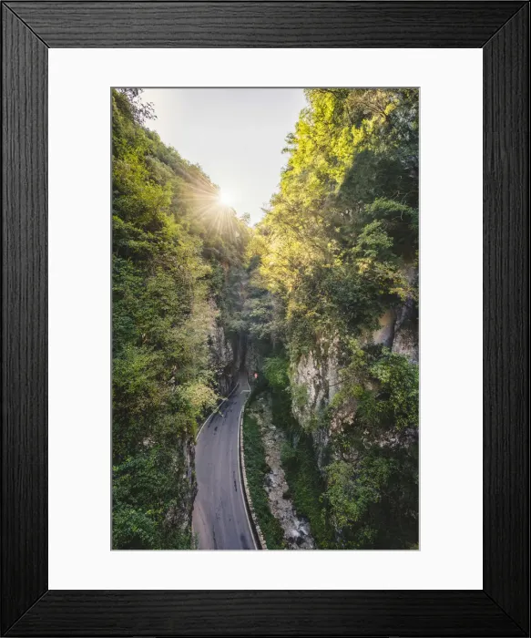 Framed Print : Strada della Forra, Tremosine, lake Garda, Brescia district, Lombardy, Italy
