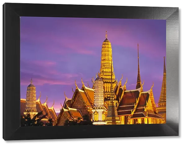 Thailand, bangkok, Grand Palace, Wat Phra Kaeo at dusk