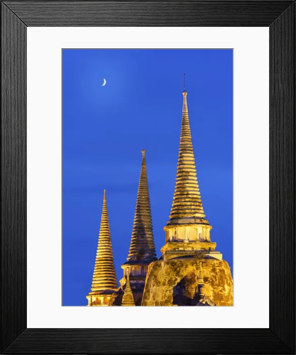 Framed Print : Thailand, Ayutthaya, Wat Phra Si Sanphet at dusk Framed Print : Thailand, Ayutthaya, Wat Phra Si Sanphet at dusk