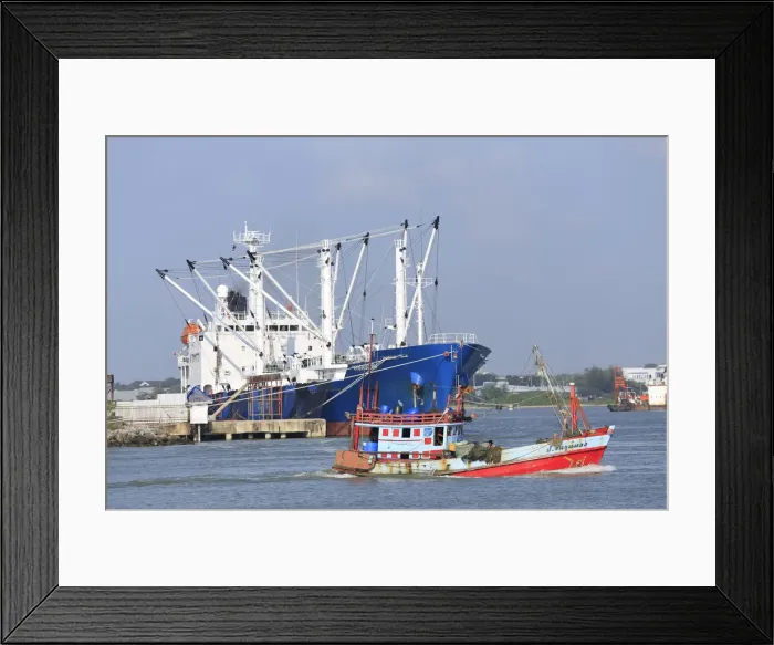 Framed Print : South East Asia, Thailand, Southern Thailand, Songkhla Province, Songkhla city, a Framed Print : South East Asia, Thailand, Southern Thailand, Songkhla Province, Songkhla city, a