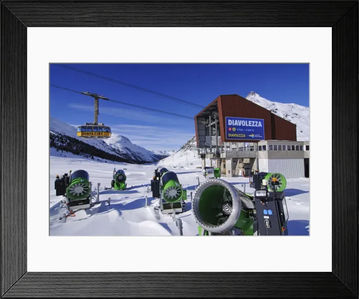 Framed Print : Gondola lift, Diavolezza, Sankt Moritz, Grisons, Switzerland Framed Print : Gondola lift, Diavolezza, Sankt Moritz, Grisons, Switzerland
