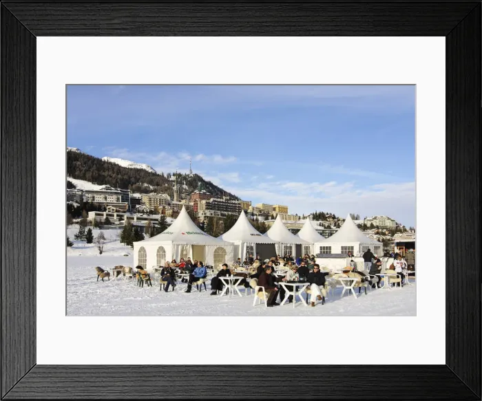 Framed Print : Ice bar in Sankt Moritz, Grisons, Switzerland Framed Print : Ice bar in Sankt Moritz, Grisons, Switzerland