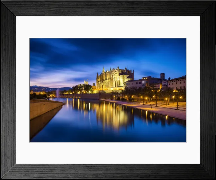 Framed Print : Palma Cathedral at Night, Mallorca, Balearics, Spain