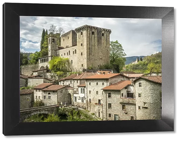 europe, Italy, Tuscany. The castle of Verrucola near Fivizzano