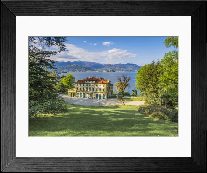 Framed Print : Villa Pallavicino, Stresa, Lake Maggiore, Piedmont, Italy Framed Print : Villa Pallavicino, Stresa, Lake Maggiore, Piedmont, Italy
