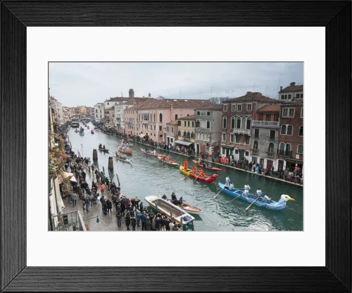 Framed Print : Carnival boats parade and tourists along the Cannaregio canal. Venice, Veneto, Italy Framed Print : Carnival boats parade and tourists along the Cannaregio canal. Venice, Veneto, Italy