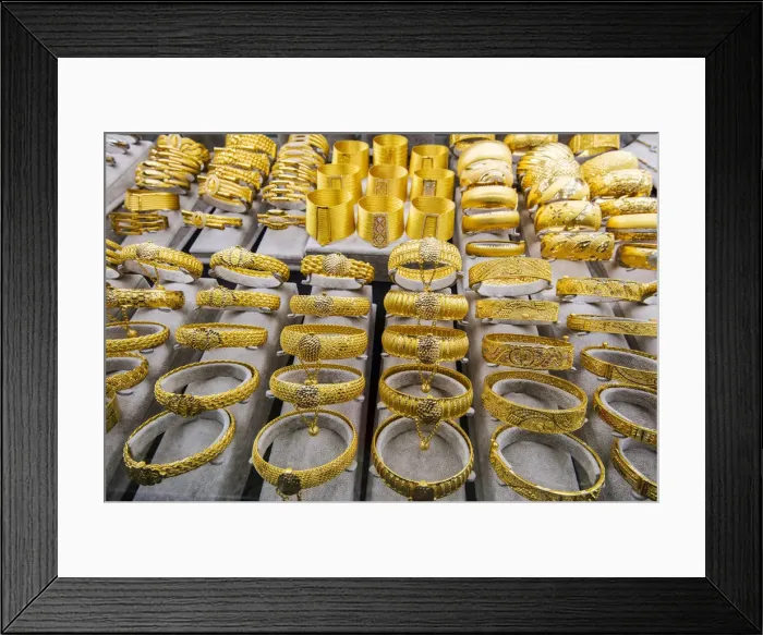 Framed Print : Shop window with jewellers and gold bracelets, Grand Bazaar, Istanbul, Turkey Framed Print : Shop window with jewellers and gold bracelets, Grand Bazaar, Istanbul, Turkey