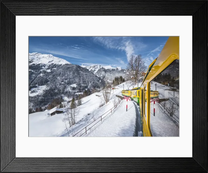 Framed Print : Wengen and Lauterbrunnen valley, Berner Oberland, canton of Bern, Switzerland