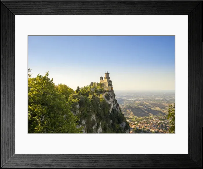 Framed Print : Republic of San Marino, Repubblica di San Marino San Marino. Torre Guaita, Pirma Torre Framed Print : Republic of San Marino, Repubblica di San Marino San Marino. Torre Guaita, Pirma Torre